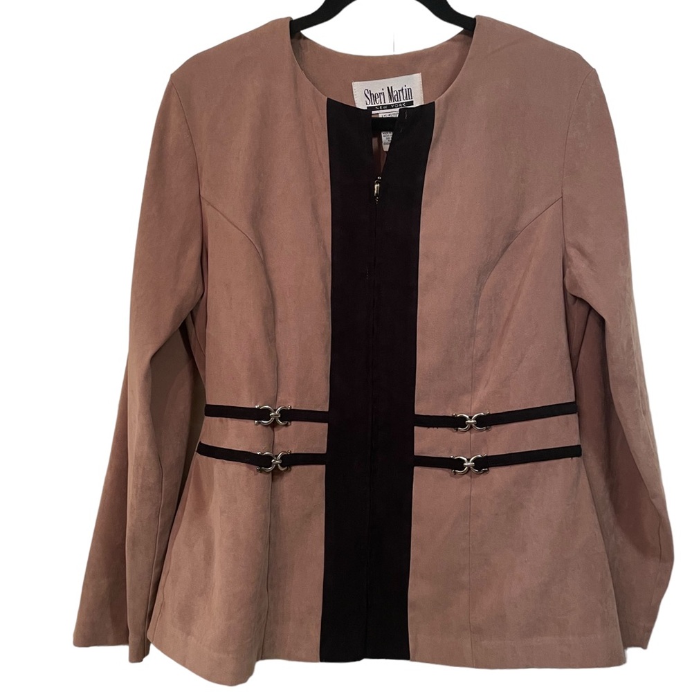Sheri Martin Women's‎ Blazer in Tan with Black Details